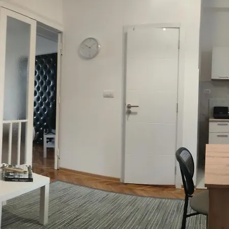 Appartement Vuk 1 *